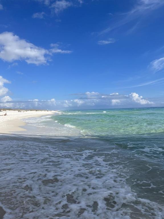 New! Close To Beach, Cozy, New Beds & Family Friendly นาวาร์ ภายนอก รูปภาพ