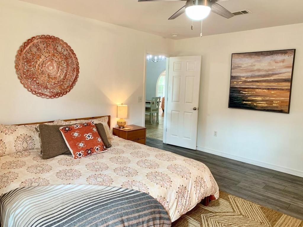 New! Close To Beach, Cozy, New Beds & Family Friendly นาวาร์ ภายนอก รูปภาพ