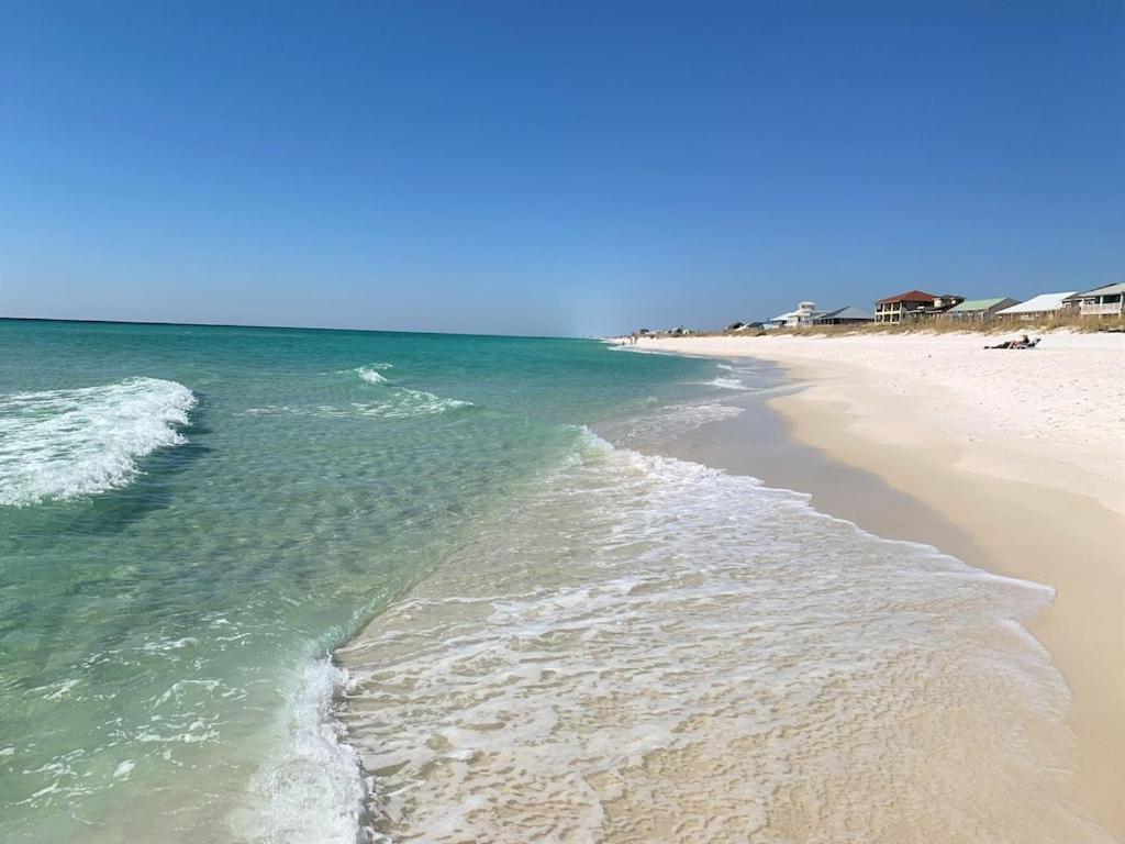 New! Close To Beach, Cozy, New Beds & Family Friendly นาวาร์ ภายนอก รูปภาพ