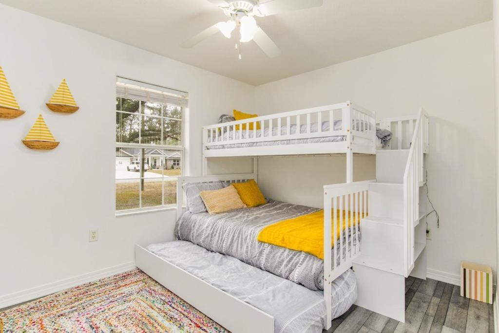 New! Close To Beach, Cozy, New Beds & Family Friendly นาวาร์ ภายนอก รูปภาพ