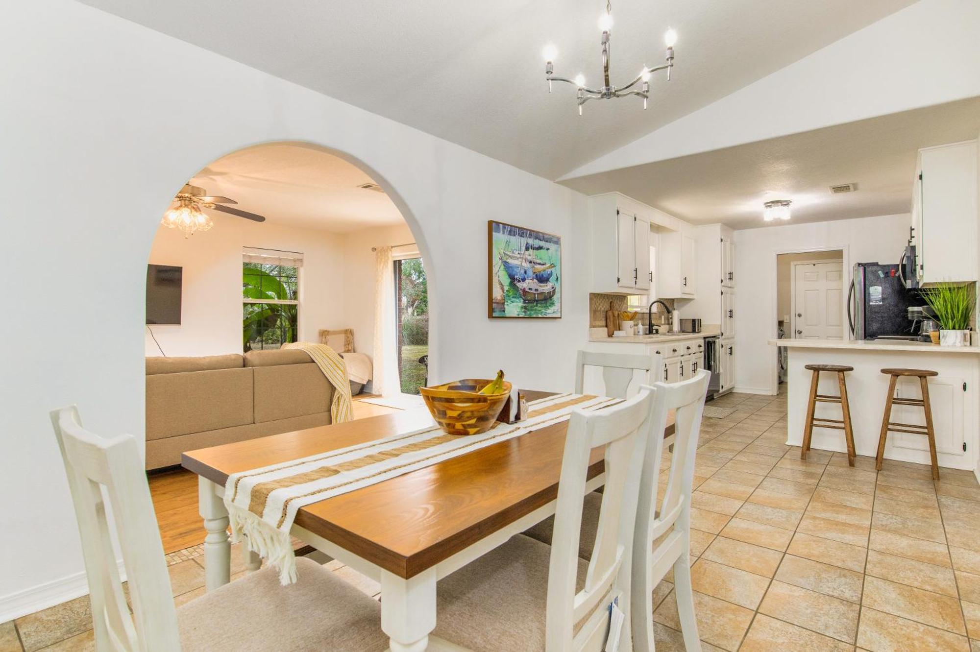 New! Close To Beach, Cozy, New Beds & Family Friendly นาวาร์ ภายนอก รูปภาพ